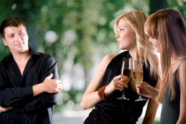 handsome guy How to date a coworker. 6 Rules for dating a colleague 